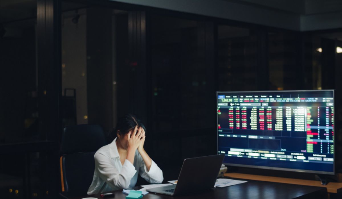 Traders burn the midnight oil looking for Bitcoin entries, how Avorak AI can automate your trades