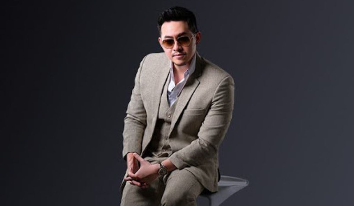 Jonathan Low Secures Forbes 40 Under 40 Recognition for Revolutionary Tech and Global Contributions